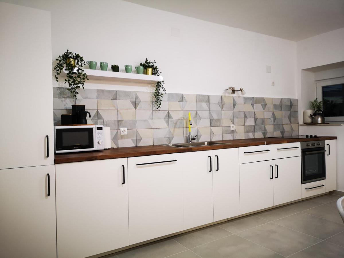 Apartment Sunrise, Coastal Istra, Pula Duga Uvala Pavicini Exterior photo
